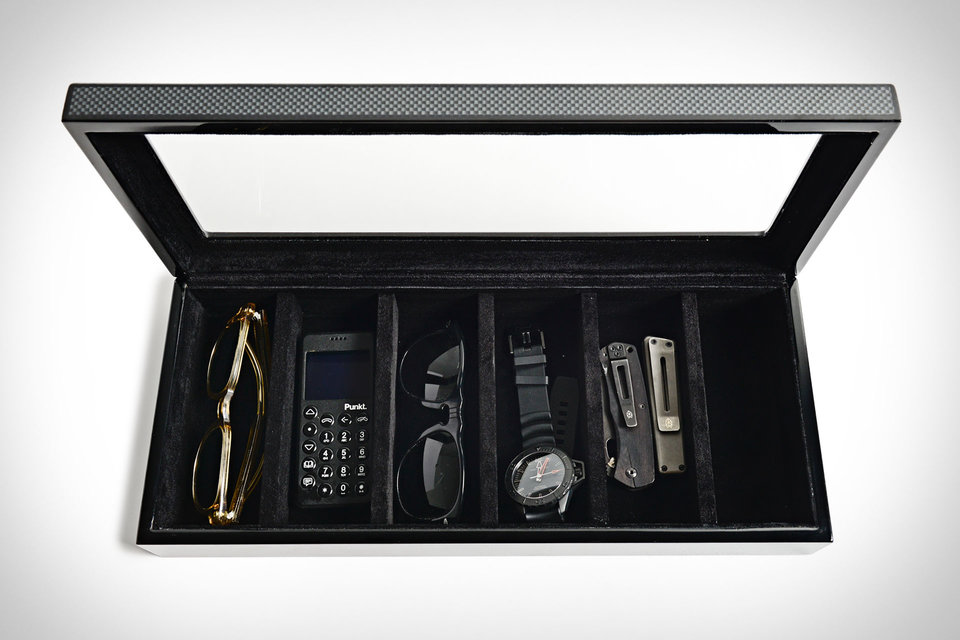 Carbon Fiber Accessory Box Uncrate