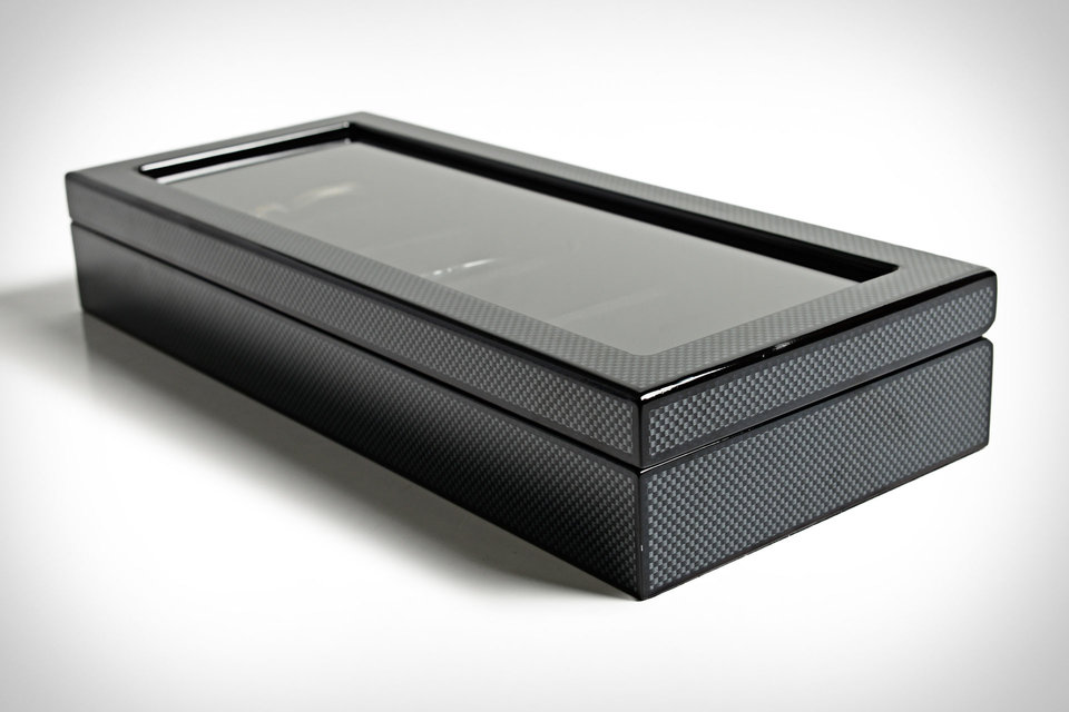 Carbon Fiber Accessory Box Uncrate