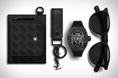 Everyday Carry: Mask