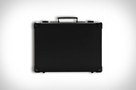 グローブ・トロッター ブラック オン ブラック スリム アタッシェ