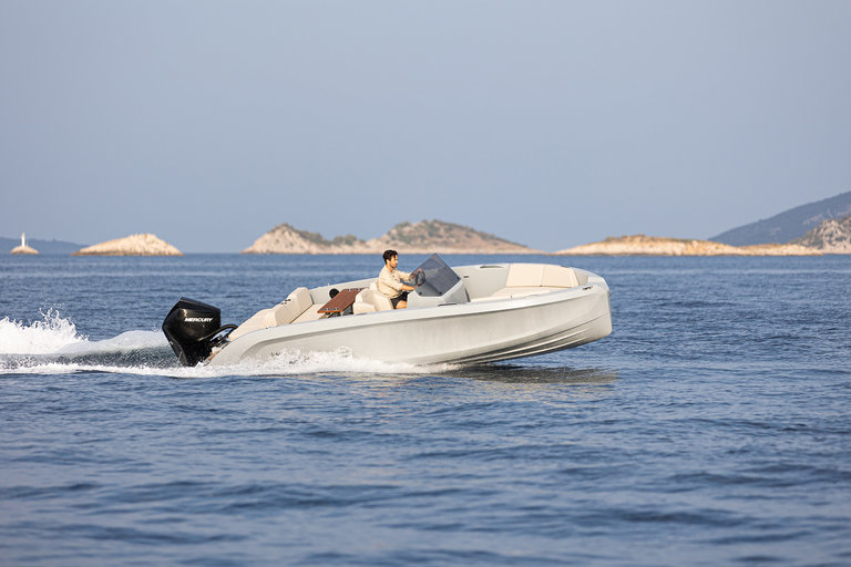 Rand Source 22 Powerboat