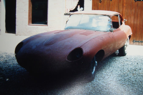 Barn Find Jaguar E-Type 2+2 Barn Find Jaguar E-Type 2+2