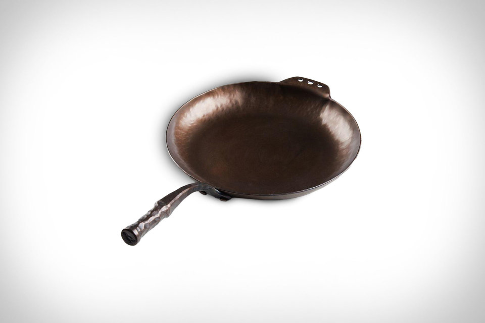 Smithey Carbon Steel Farmhouse Skillet Uncrate
