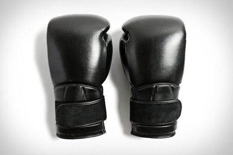 Wayne Enterprises x Uncrate x MVP Boxing Gloves Wayne Enterprises x Uncrate x MVP Boxing Gloves