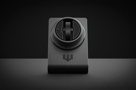 Wayne Enterprises x Uncrate x Kross Studios 手表上链机