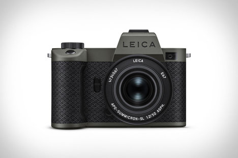 Leica SL2-S Reporter Camera Leica SL2-S Reporter Camera
