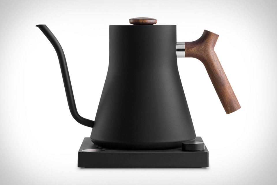 Fellow Stagg EKG Pro 電気ケトル | Uncrate