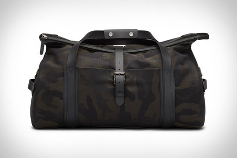 Mismo M/S Explorer Camo Weekender Bag Mismo M/S Explorer Camo Weekender Bag
