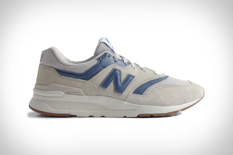 New Balance 997H Ice Blue Sneakers New Balance 997H Ice Blue Sneakers