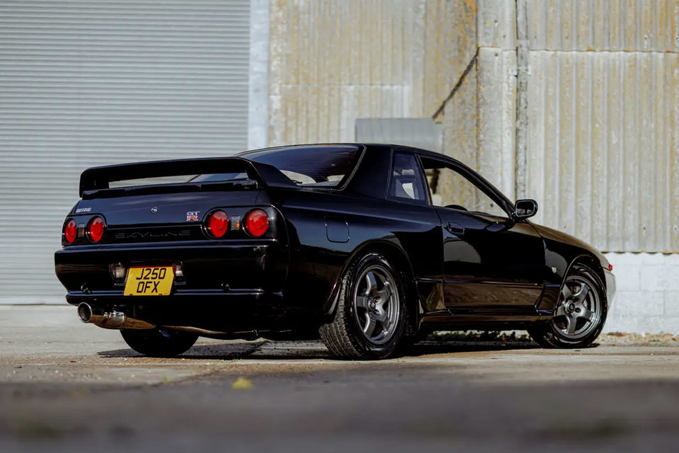 1992 Nissan Skyline R32 GT-R | Uncrate