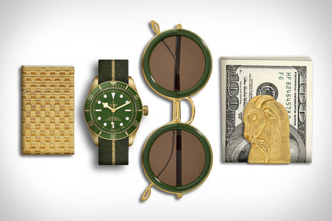 Everyday Carry: Yuletide Everyday Carry: Yuletide
