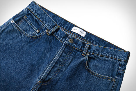 Vaqueros azules de mezclilla ISTO