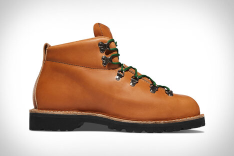 Danner Mountain Trail 靴子