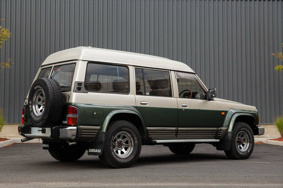 nissan safari jeep