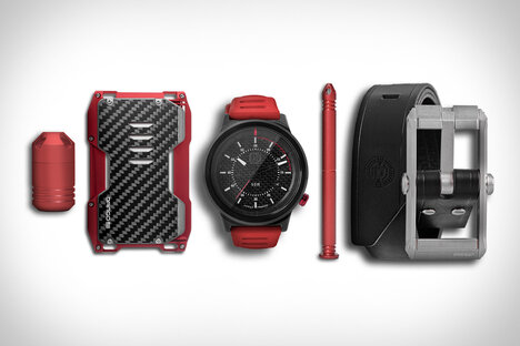 Everyday Carry: Scarlet Everyday Carry: Scarlet