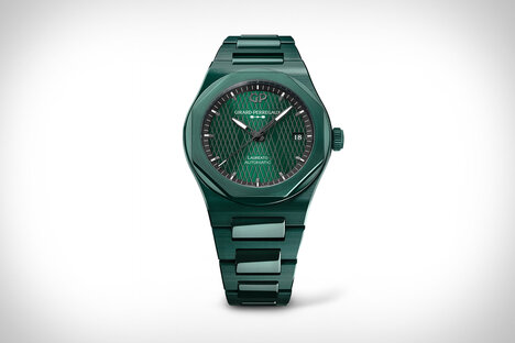 Girard-Perregaux Laureato Green Ceramic Aston Martin Watch Girard-Perregaux Laureato Green Ceramic Aston Martin Watch