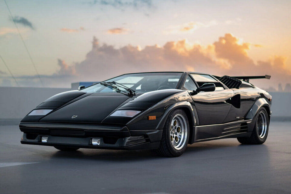 Rod Stewart's 1989 Lamborghini Countach 25th Anniversary | Uncrate