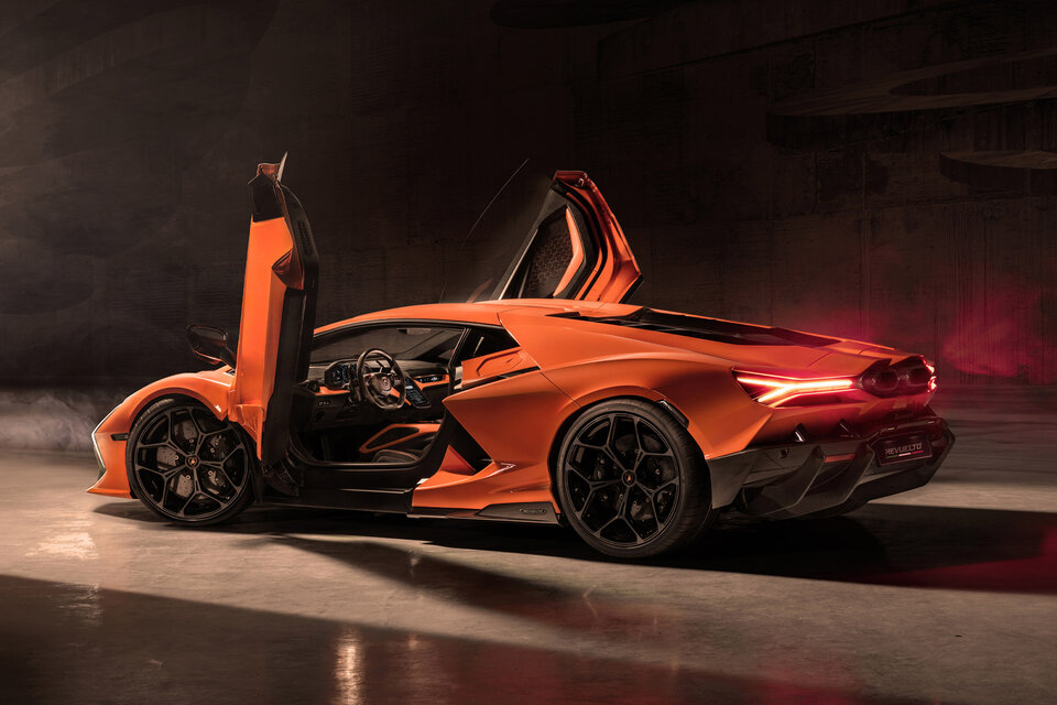 Lamborghini Revuelto HPEV | Uncrate
