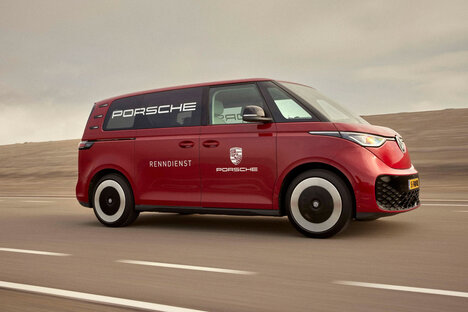 Porsche x VW Renndienst ID. Buzz Bus Porsche x VW Renndienst ID. Buzz Bus