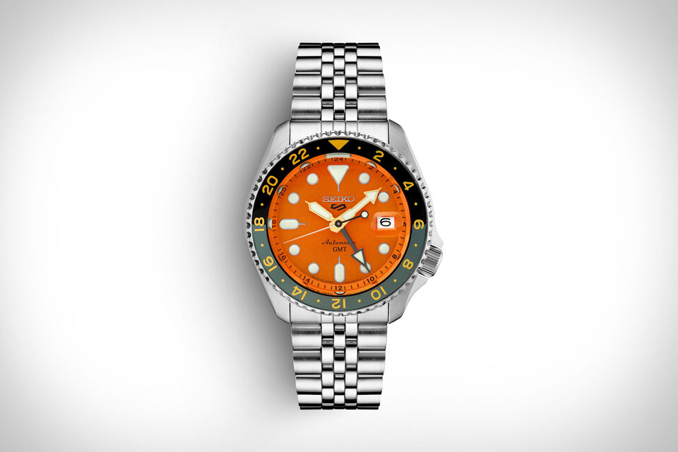 Damue G-Shock 5600 Carbon Watch | Uncrate