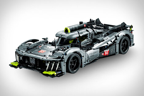 LEGO Peugeot 9X8 24H Le Mans Hybrid Hypercar LEGO Peugeot 9X8 24H Le Mans Hybrid Hypercar