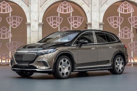 2024 Mercedes-Maybach EQS 680 Electric SUV 2024 Mercedes-Maybach EQS 680 Electric SUV
