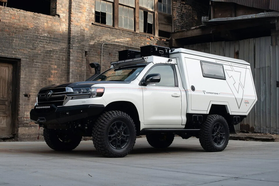 2021 Toyota Land Cruiser URJ200 Overland Camper Uncrate