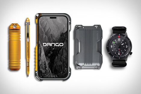 Everyday Carry: Adapt Everyday Carry: Adapt