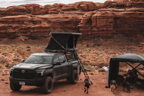 Freespirit Recreation Tent & Hub Freespirit Recreation Tent & Hub