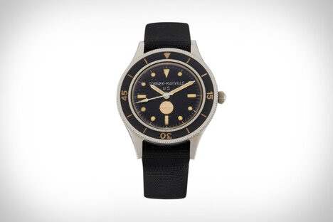 Military-Issued Tornek-Rayville TR-900 Dive Watch