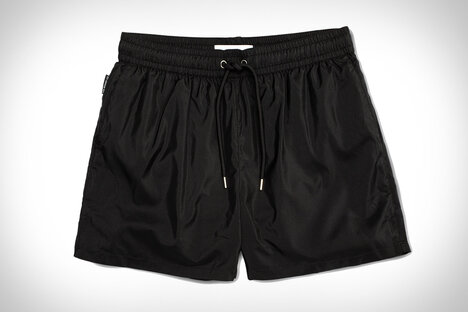Die klassischen Badeshorts von Resort Co