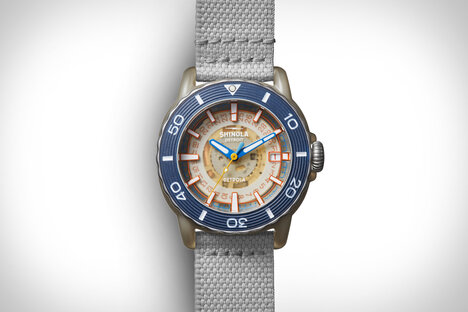 Shinola Sea Creatures Reloj con esfera esquelética