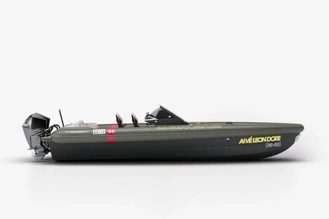 Aime Leon Dore x Technohull 38 Grand Sport Power Boat Aime Leon Dore x Technohull 38 Grand Sport Power Boat