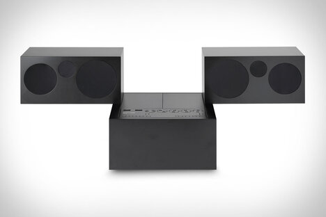 Brionvega RR231 Black Edition Totem Stereo System Brionvega RR231 Black Edition Totem Stereo System
