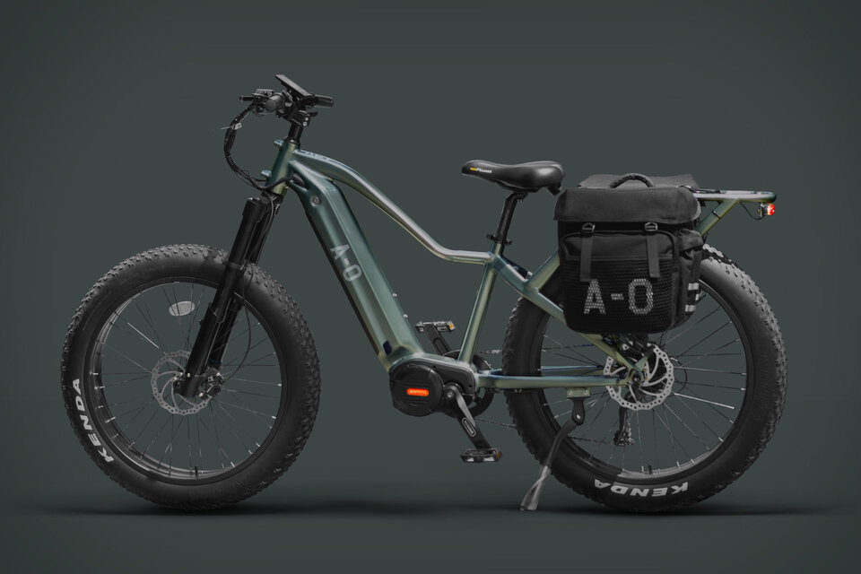 Trying the WAU CYBER BIKE before its release! The Wau Cyber is an