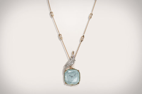 Tiffany &amp; Co. Reloj con colgante de pájaro en una roca