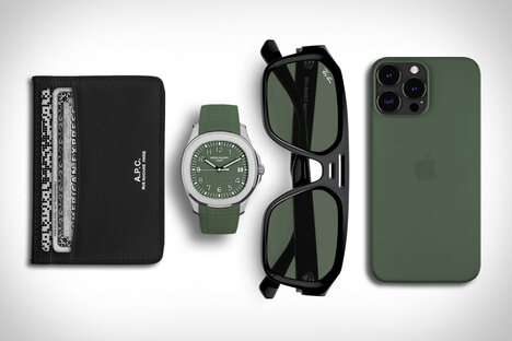 Everyday Carry: Aquanaut Everyday Carry: Aquanaut