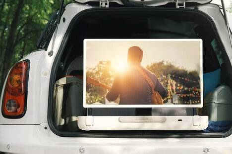 LG StanbyME GO Portable TV