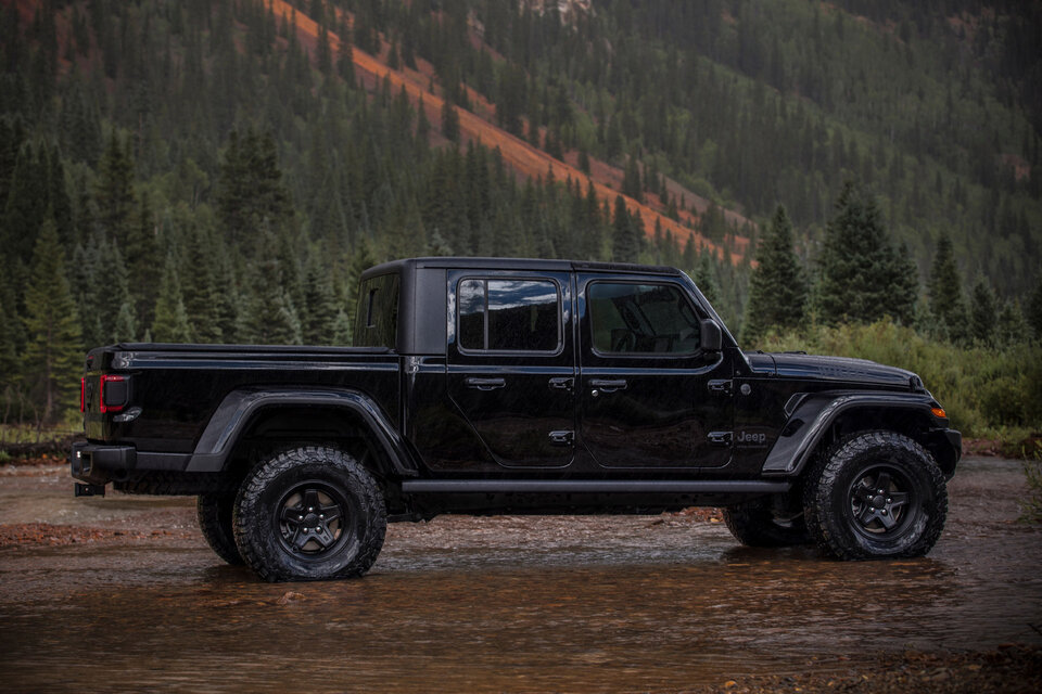 2024 Jeep Gladiator Truck | Uncrate