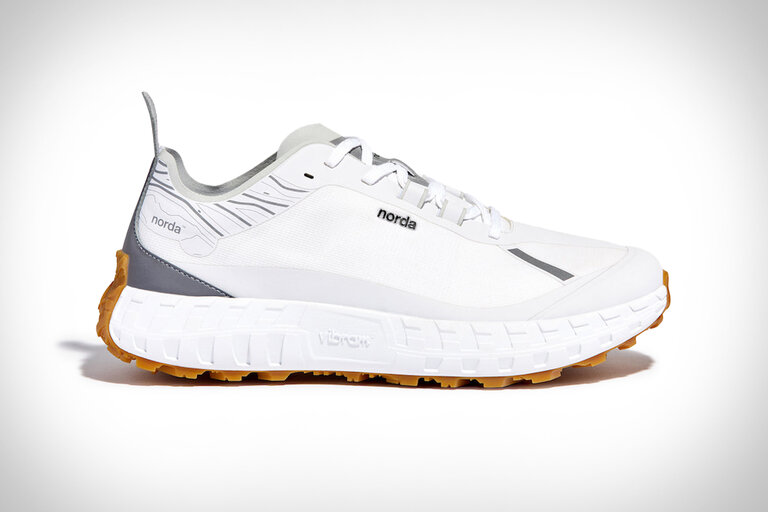 Norda 001 White Grey Trail Shoes