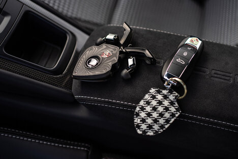 T10 ビスポークカーノイズサーサービス