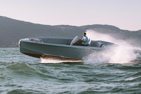 Frauscher x Porsche 850 Fantom Air Speedboat Frauscher x Porsche 850 Fantom Air Speedboat