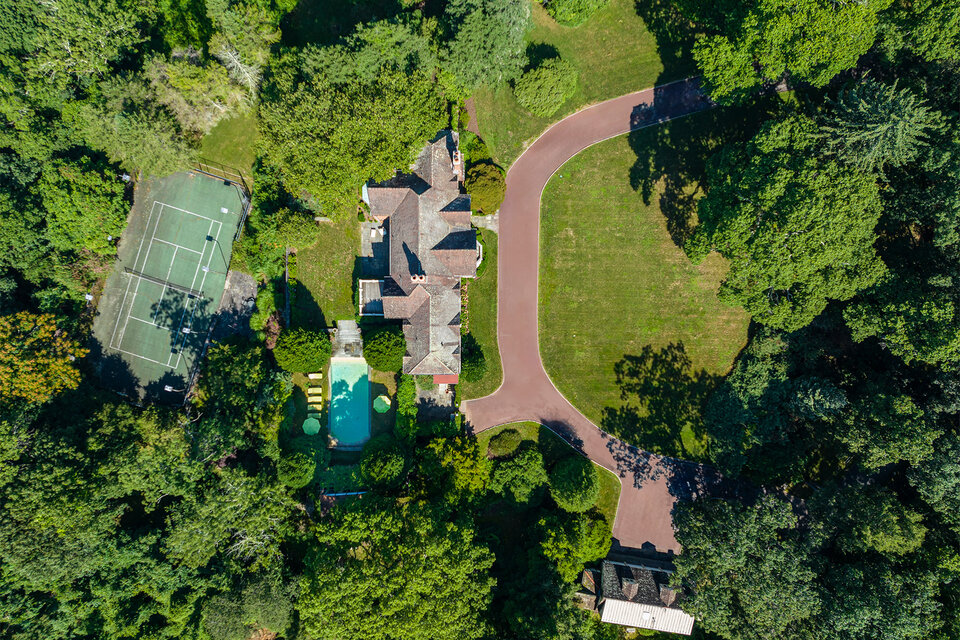 Tommy Hilfiger's Connecticut Estate | Uncrate