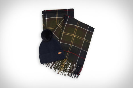 Barbour Dover Beanie & Scarf Gift Set Barbour Dover Beanie & Scarf Gift Set