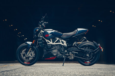 Indian FTR x 100% R Carbon Motorcycle Indian FTR x 100% R Carbon Motorcycle
