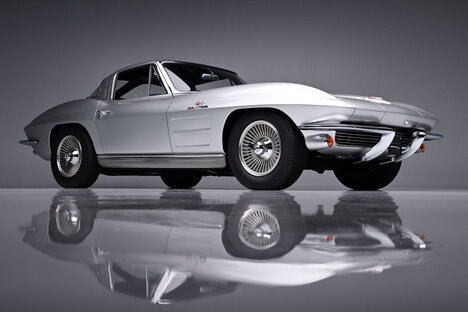 1963 Chevrolet Corvette Z06 Split-Window Coupe 1963 Chevrolet Corvette Z06 Split-Window Coupe