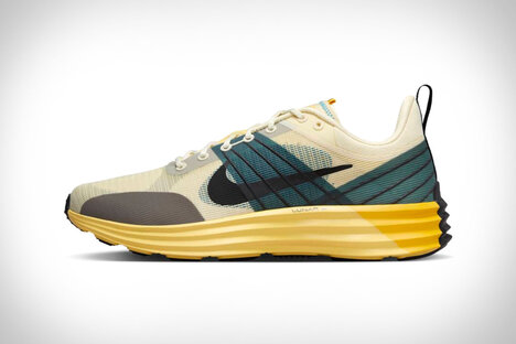 Nike Lunar Roam Sneakers Nike Lunar Roam Sneakers