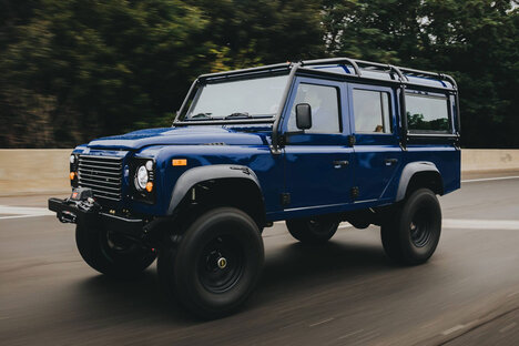 Blackbridge Mark X Land Rover Defender SUV Blackbridge Mark X Land Rover Defender SUV