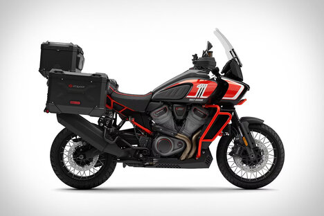 2024 Harley-Davidson CVO Pan America Motorcycle 2024 Harley-Davidson CVO Pan America Motorcycle