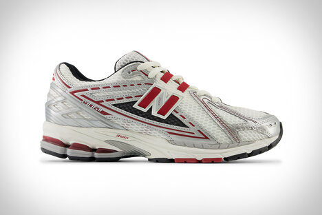 New Balance 1906R Crimson Metallic Sneakers New Balance 1906R Crimson Metallic Sneakers